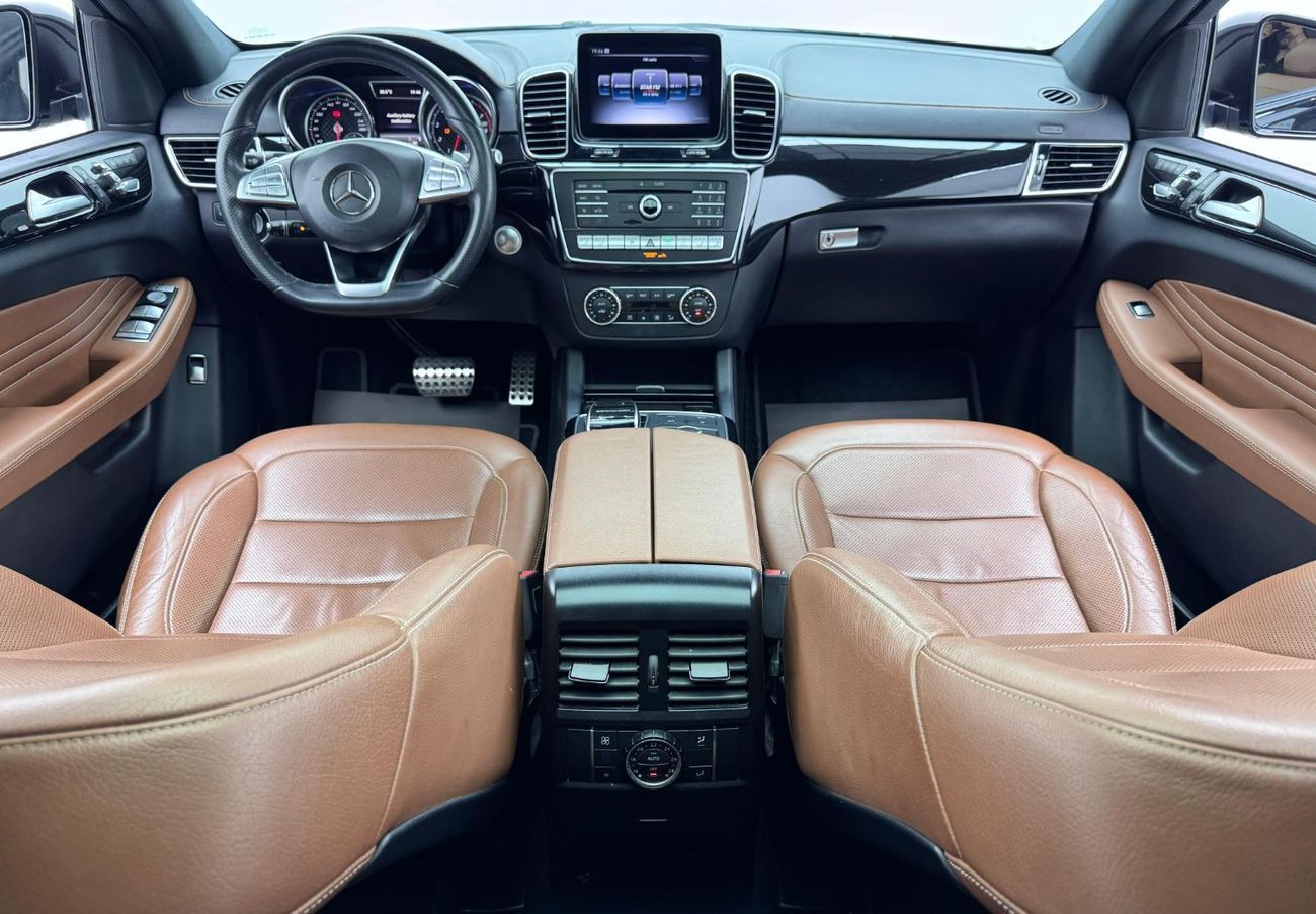 Mercedes-Benz GLE 43 AMG Std 3.0L 2017 Mercedes-Benz GLE 43 AMG, Full Service History, Excellent Condition, GCC