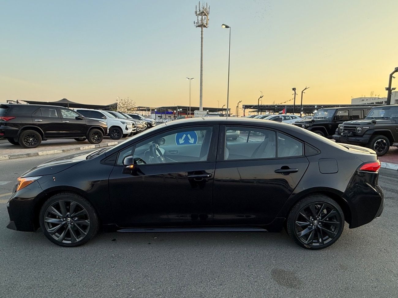 تويوتا كورولا SE+ 2.0L