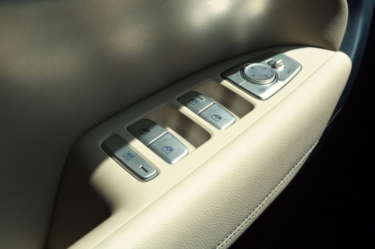 Genesis G70 GINISES/2022//ORIGINAL AIR BAGS/LOOW MILEG//TURBO//NO ACCIDINT