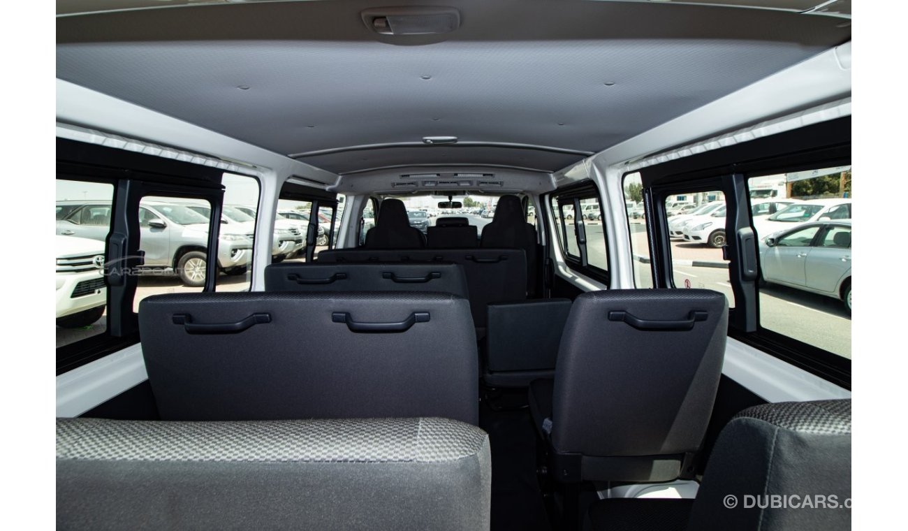 تويوتا هاياس 2.5L Diesel 15 Seater Standard Roof