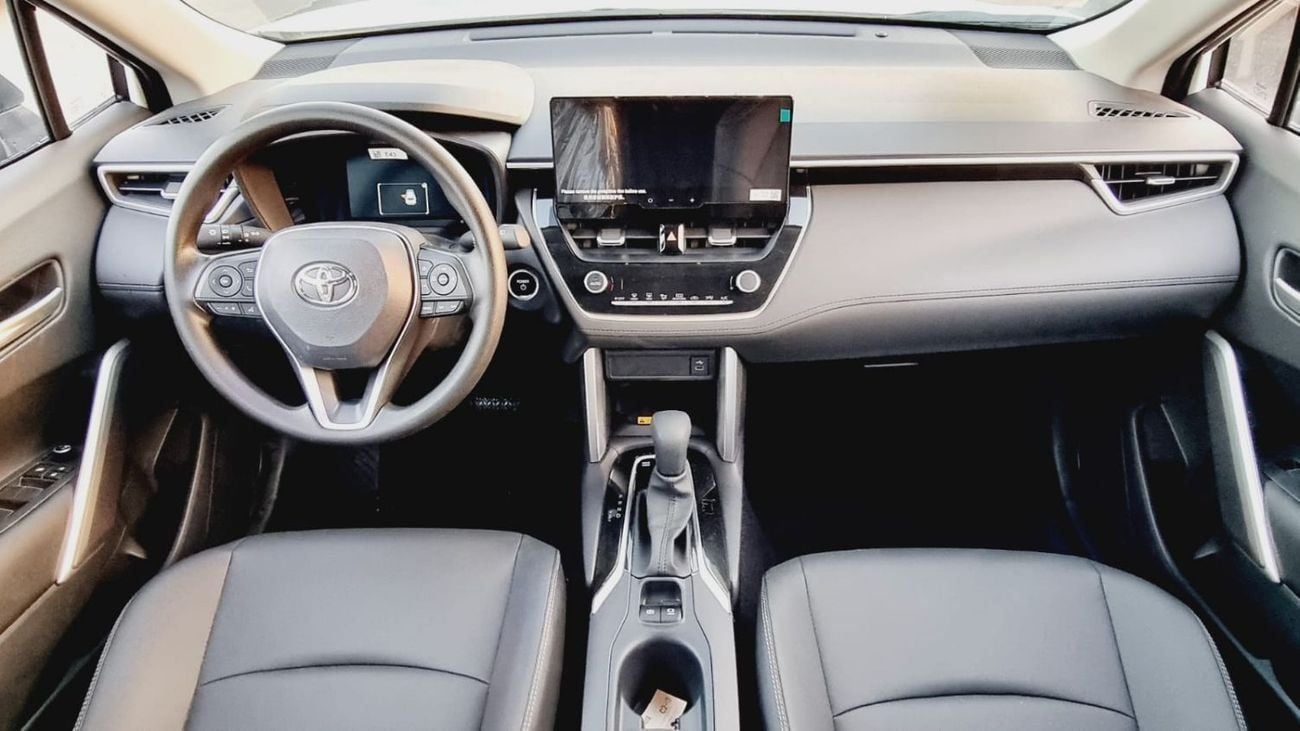 تويوتا كورولا كروس TOYOTA COROLLA CROSS 2.0L HYBRID WITH RADAR MY 2025