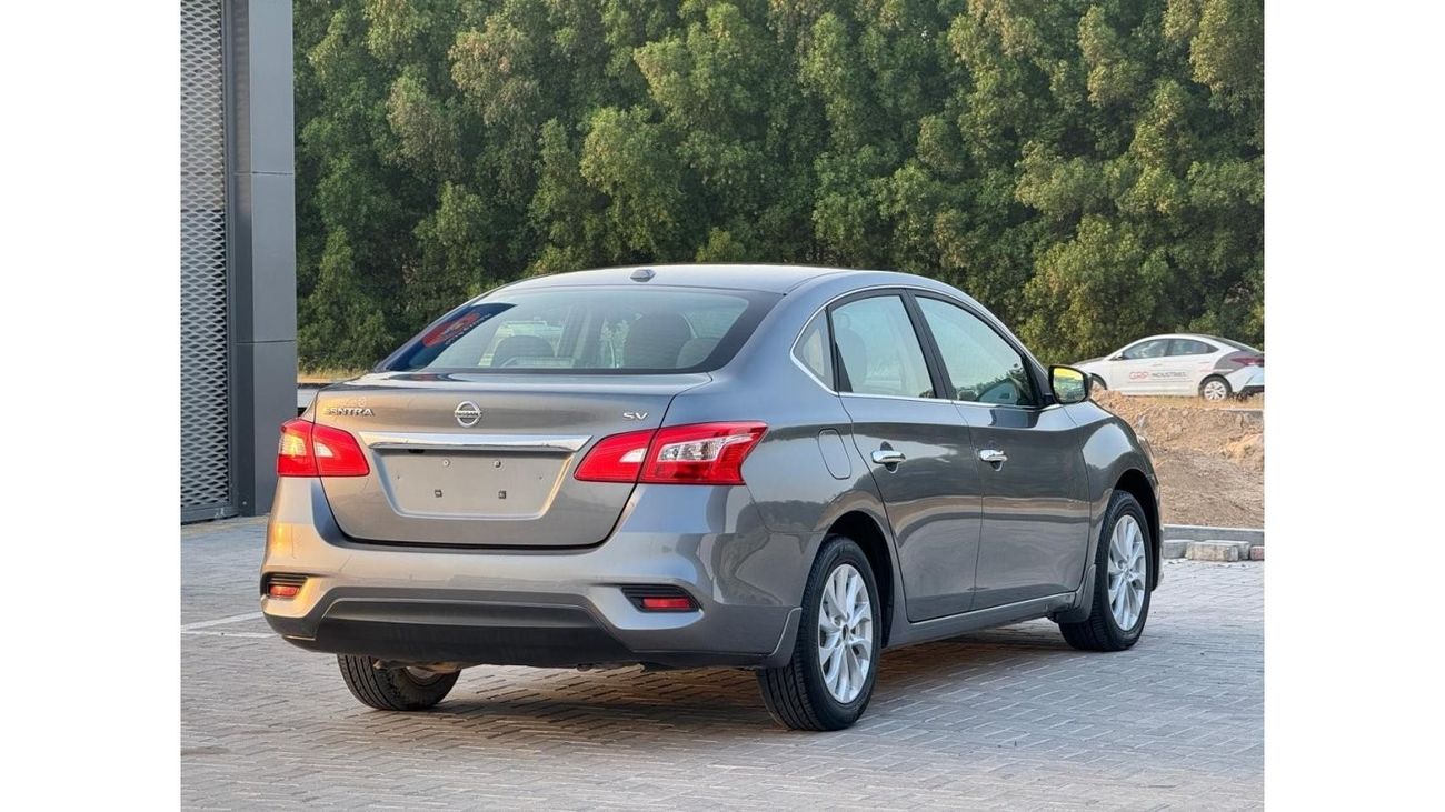 نيسان سنترا SV