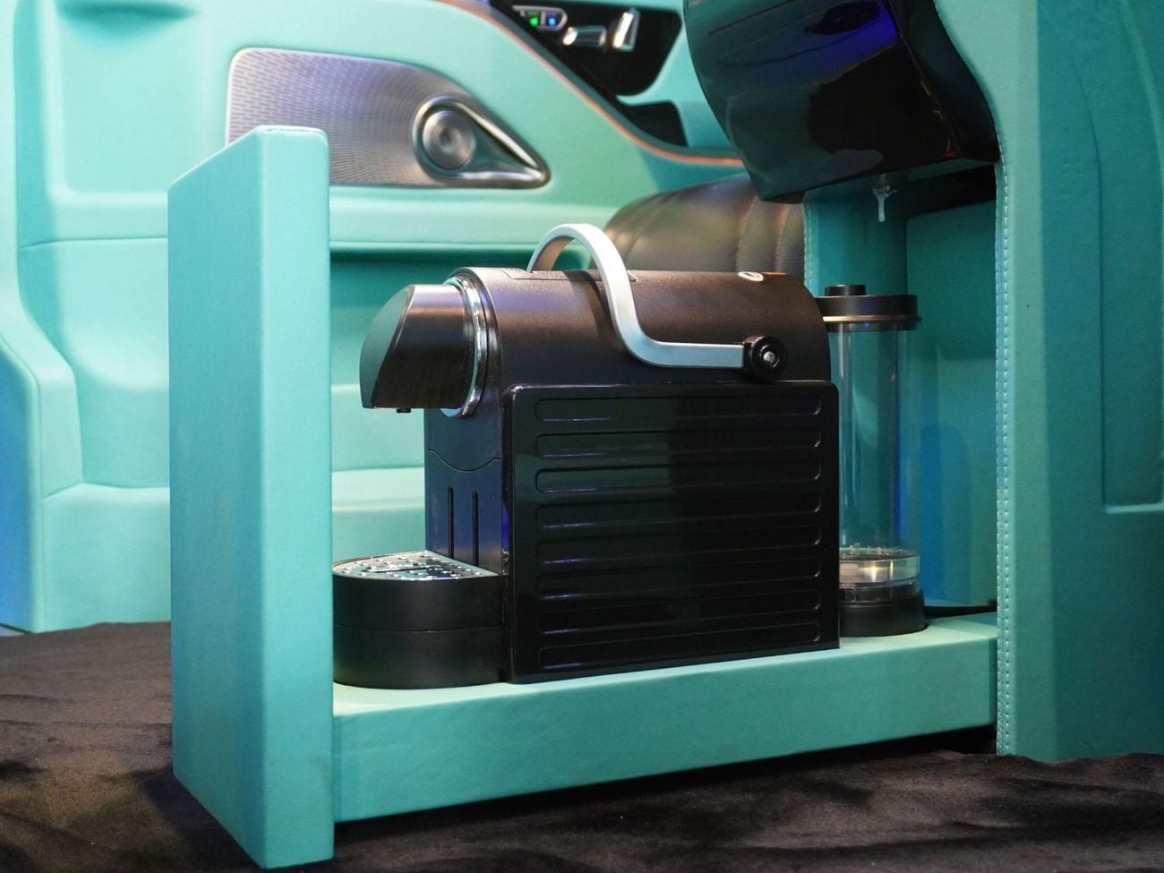 مرسيدس بنز V 300 VIP V-Class by Michael Cinco - Barugzai