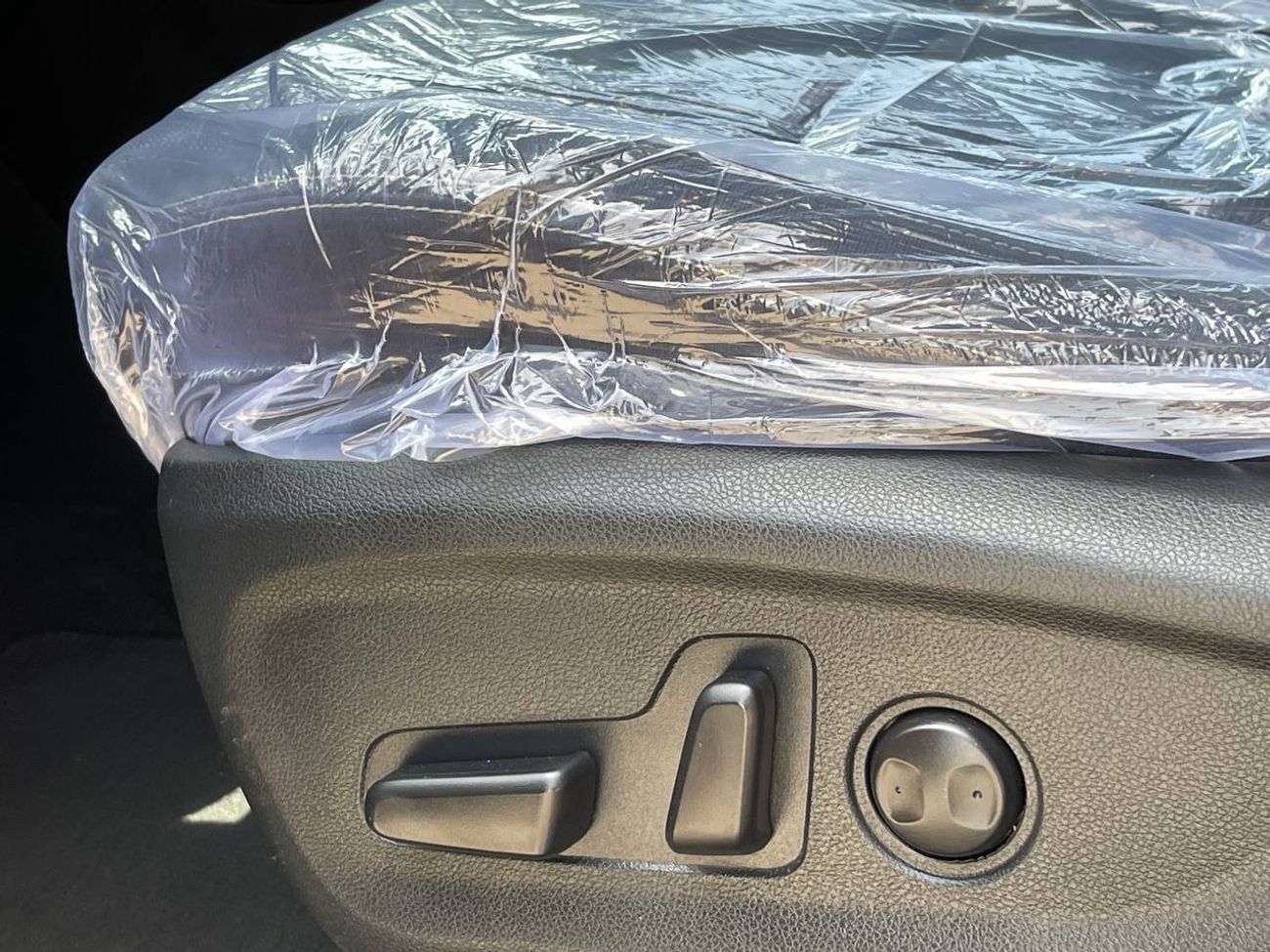 كيا سبورتيج LX / 2.4 V4 / رادار / مساعدة مسار / نقطة عمياء / شاشة كبيرة / جنوط / مكيف خلفي