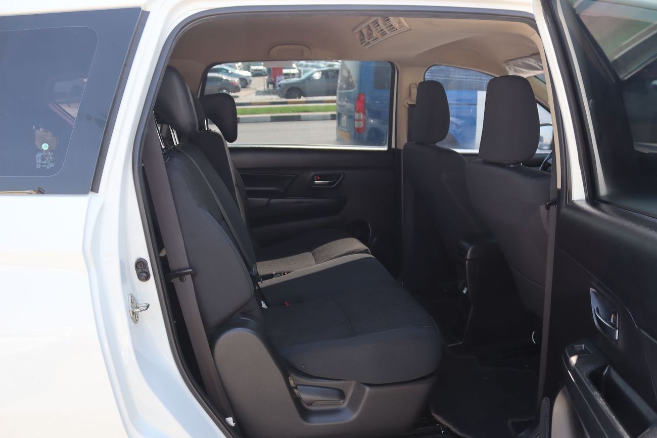 سوزوكي ايرتيغا سوزوكى إرتيجا - 2024 - خليجى - بدون حوادث 7مقاعد - بمحرك 1.5 - بحاله ممتازه