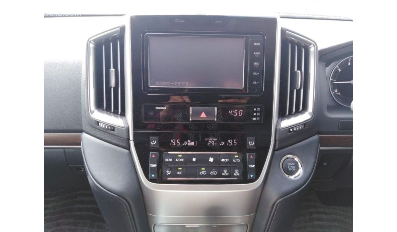 Toyota Land Cruiser Land Cruiser v8 RIGHT HAND DRIVE (Stock no PM36)