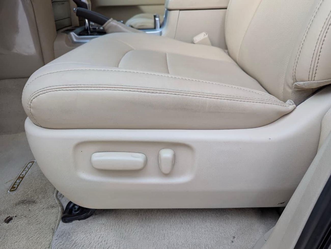 Toyota Land Cruiser GXR