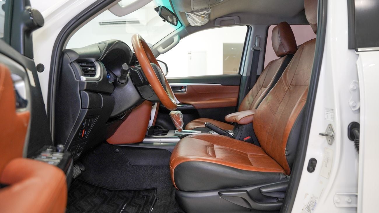 Toyota Fortuner VXR 4.0L (278 HP)