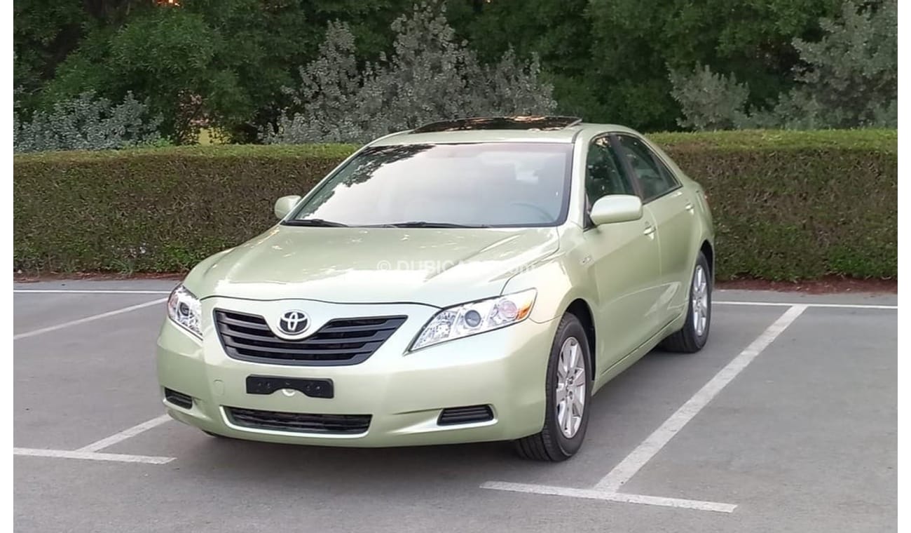 تويوتا كامري Hybrid Full option