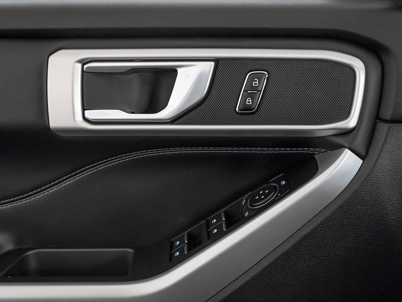 Ford Explorer XLT 202A 2.3L 4WD