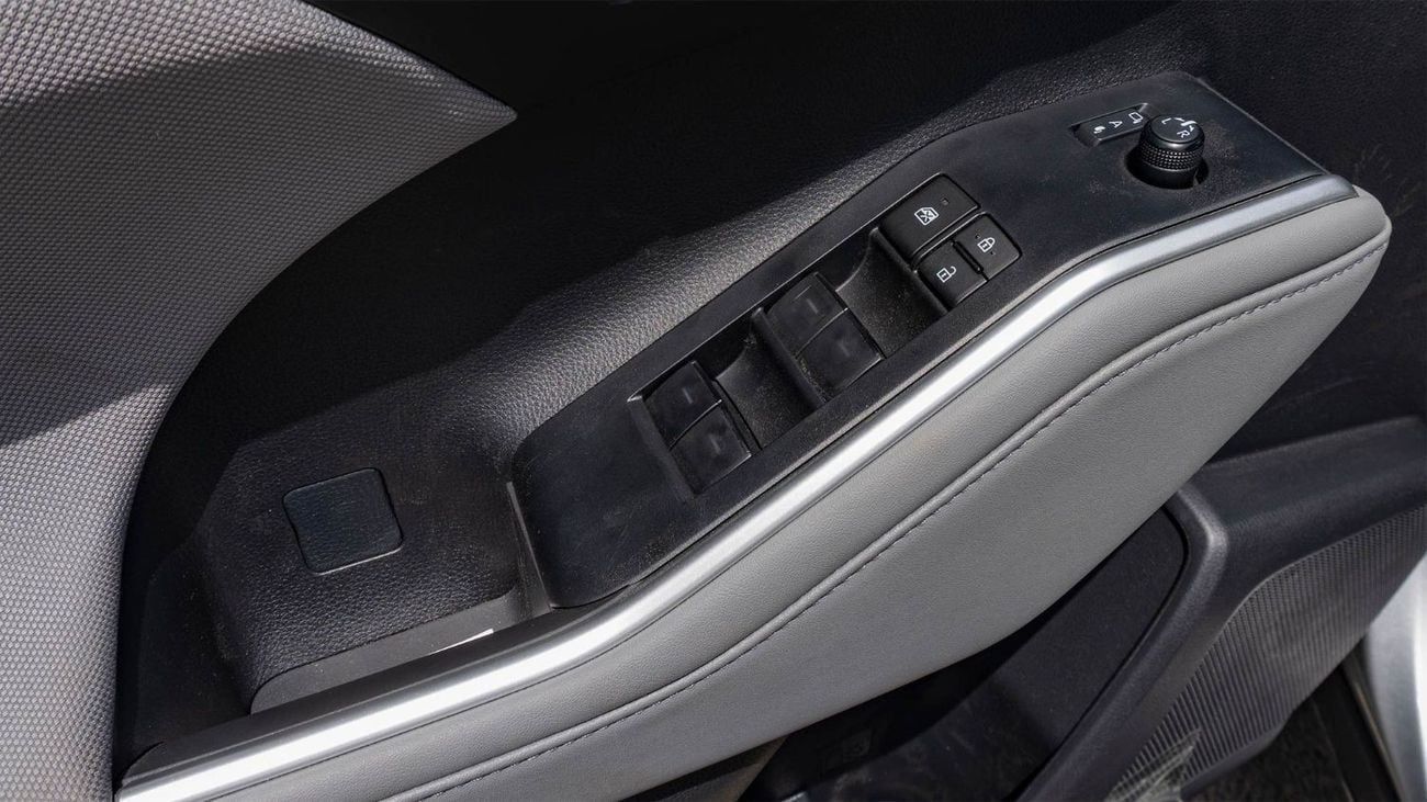 Toyota Highlander 2025 Toyota Highlander LE 2.5 HEV AT - Silver