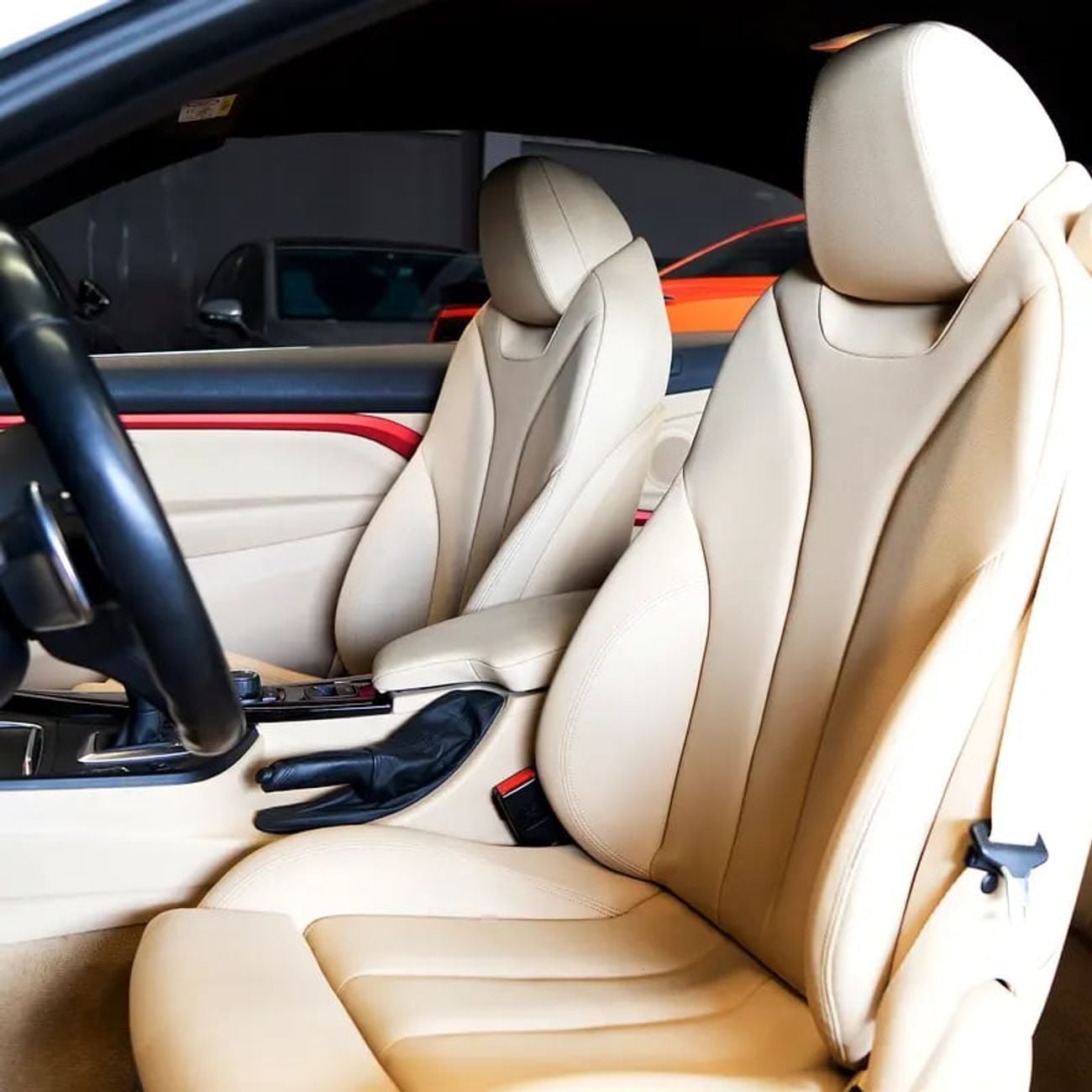 BMW 420i AED 2,208 0% Downpayment • 420i M-Sport Convertible • 1 Year Warranty