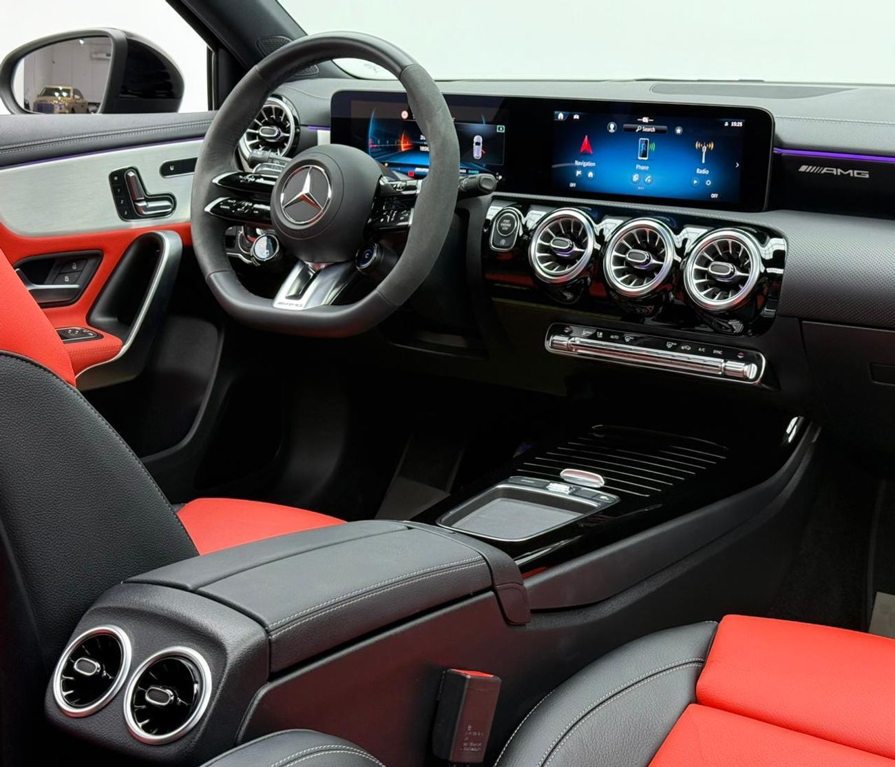 Mercedes-Benz A 35 AMG 4MATIC Hatchback 2024 Mercedes Benz A35 AMG with Aero Dynamic Kit, 2029 MB Warranty, 2028 MB Service