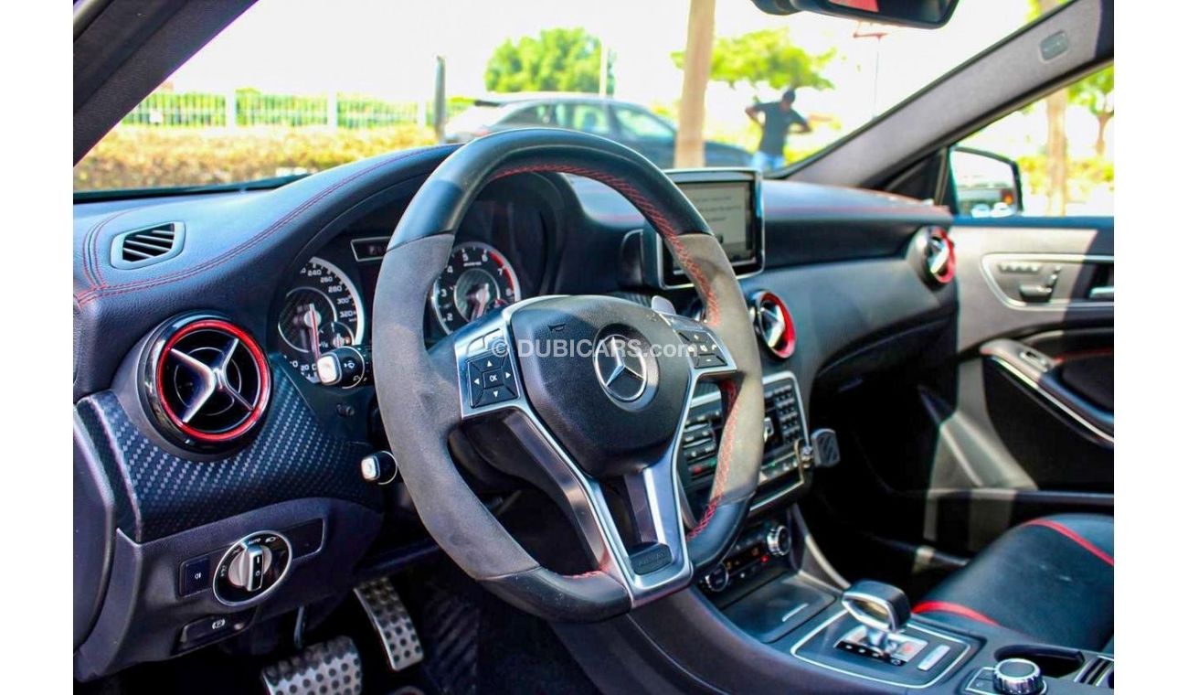 Mercedes-Benz A 45 AMG MERCEDES A45 AMG 4MATIC FULL OPTION