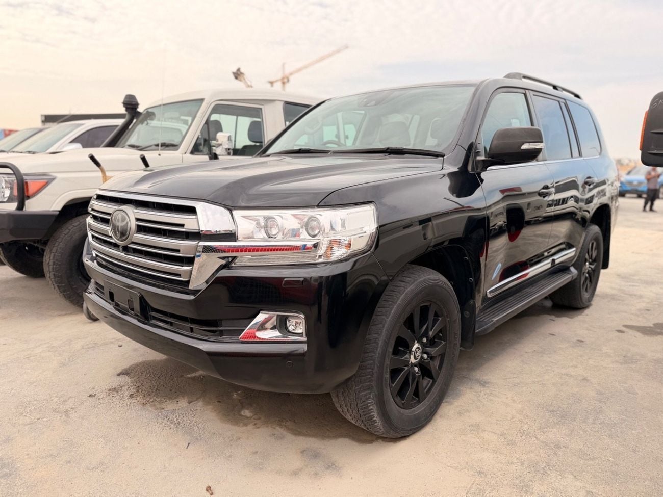 Toyota Land Cruiser GXR Sahara Full Option