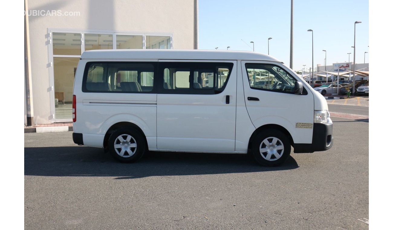 تويوتا هاياس MID ROOF 15 SEATER BUS