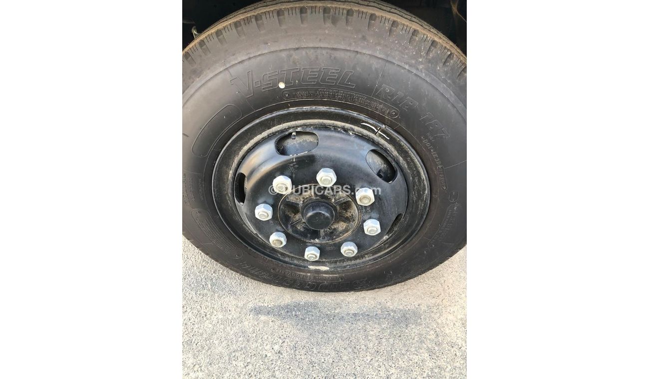 Isuzu Forward FSR 7TON ((Brand New))