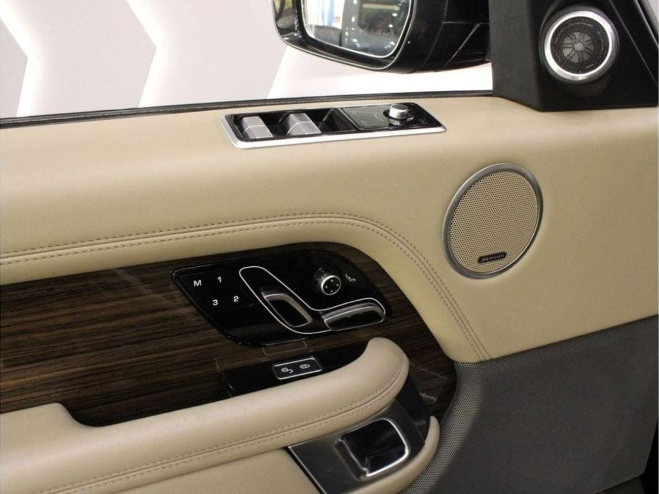 لاند روفر رينج روفر HSE 3.0L (380 HP)