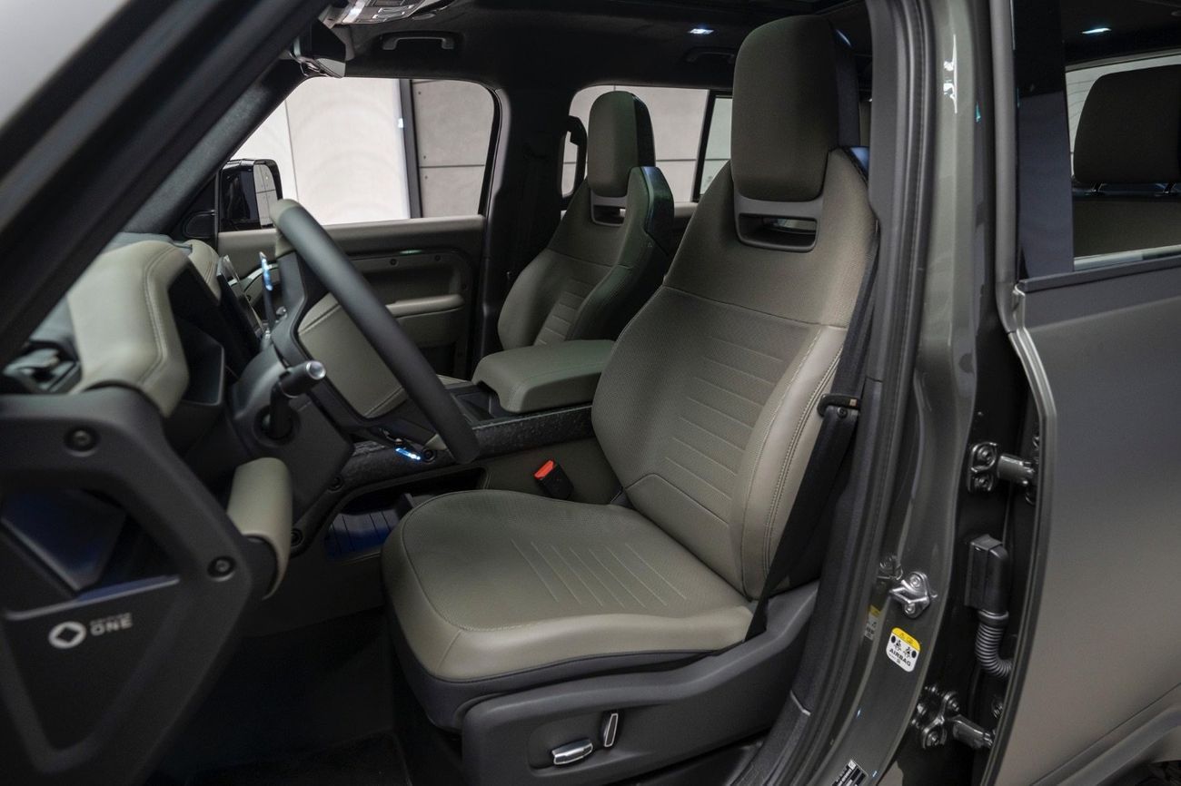 Land Rover Defender OCTA Faroe Green Edition 1 | 2025 | GCC Specs | Brand New | AlTayer Warranty&Service