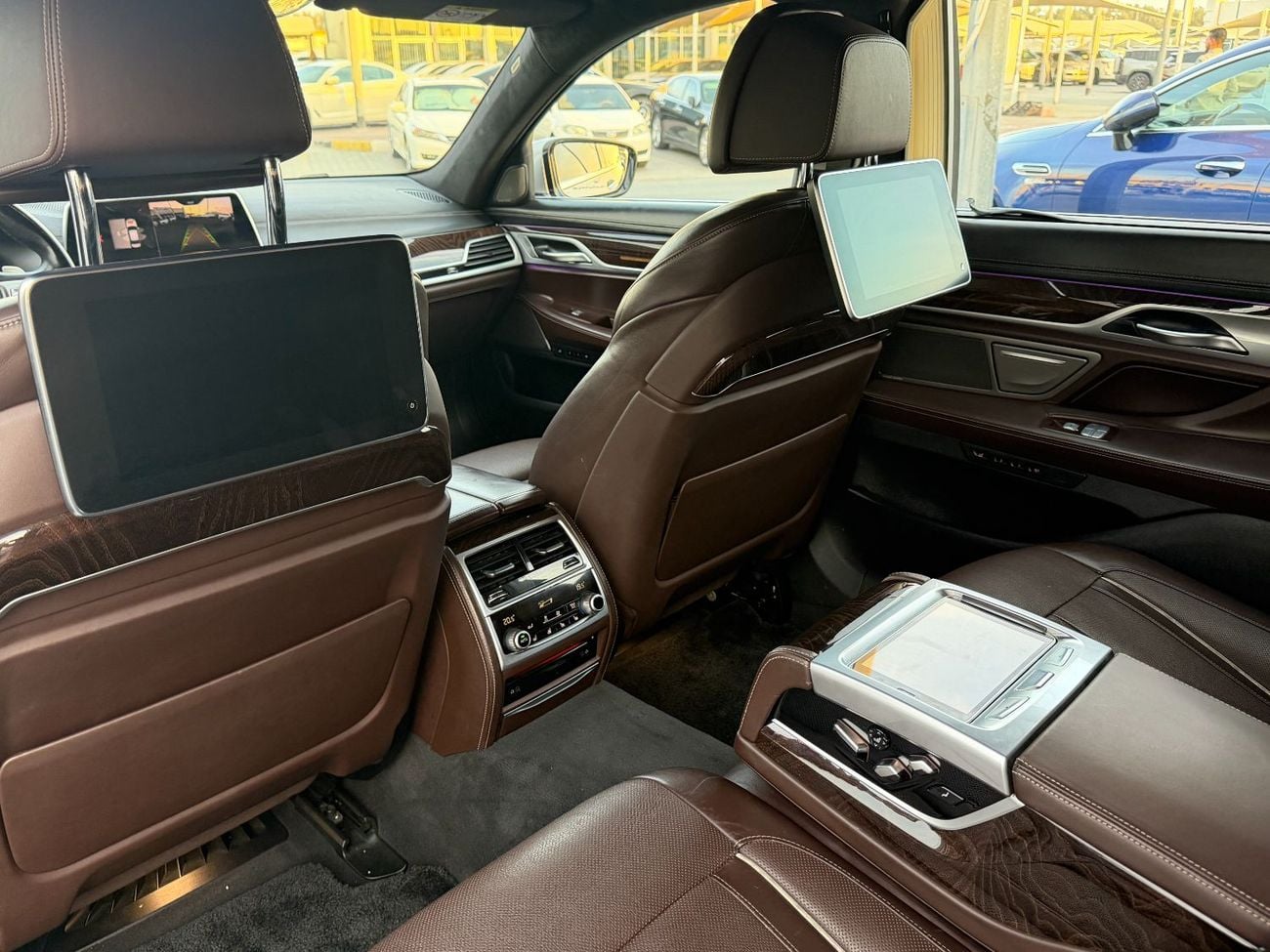 بي أم دبليو 740Li