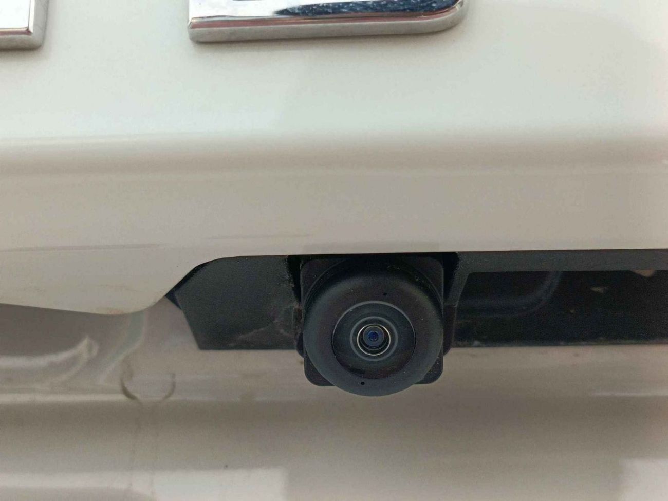 Suzuki Grand Vitara GLX / HYBRID / DOUBLE TONE / 1.5L V4 / "9" DISPLAY / 360* CAMERA / HEADUP DISPLAY (CODE # GVHB4X2F)