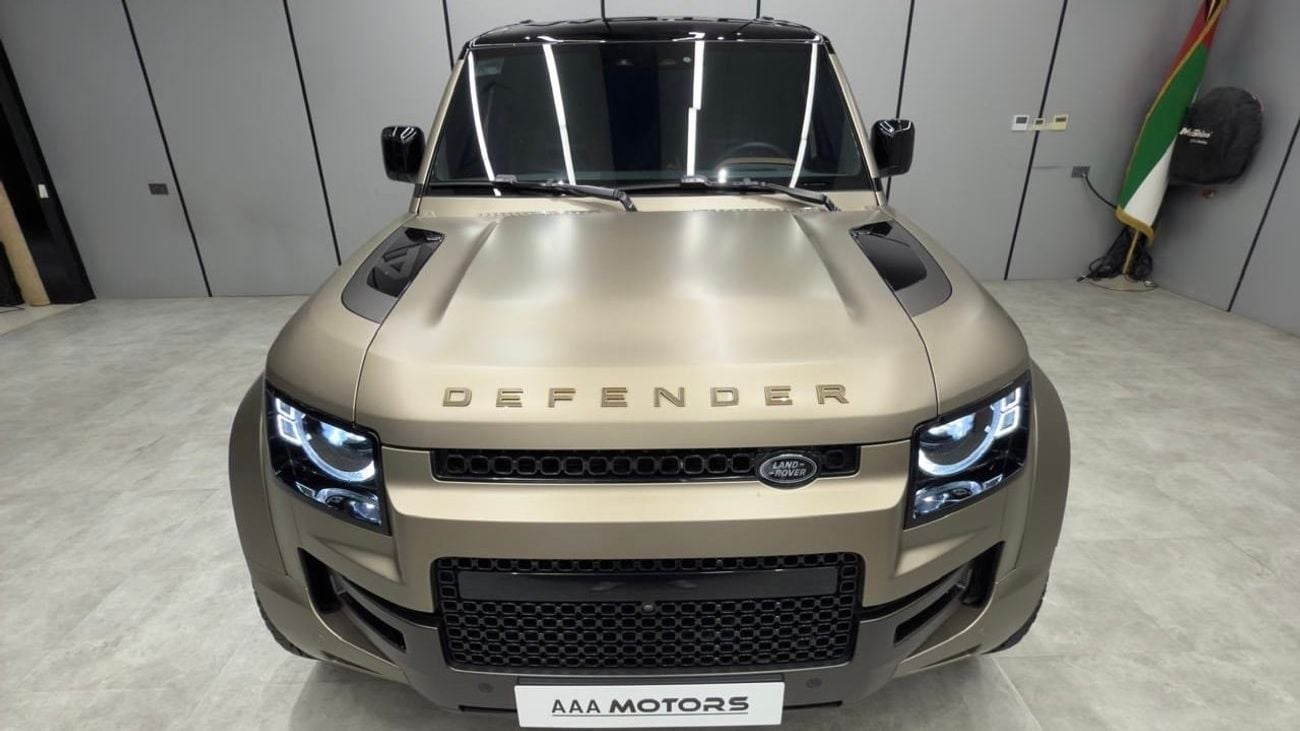 لاند روفر ديفندر 110 P635 OCTA V8