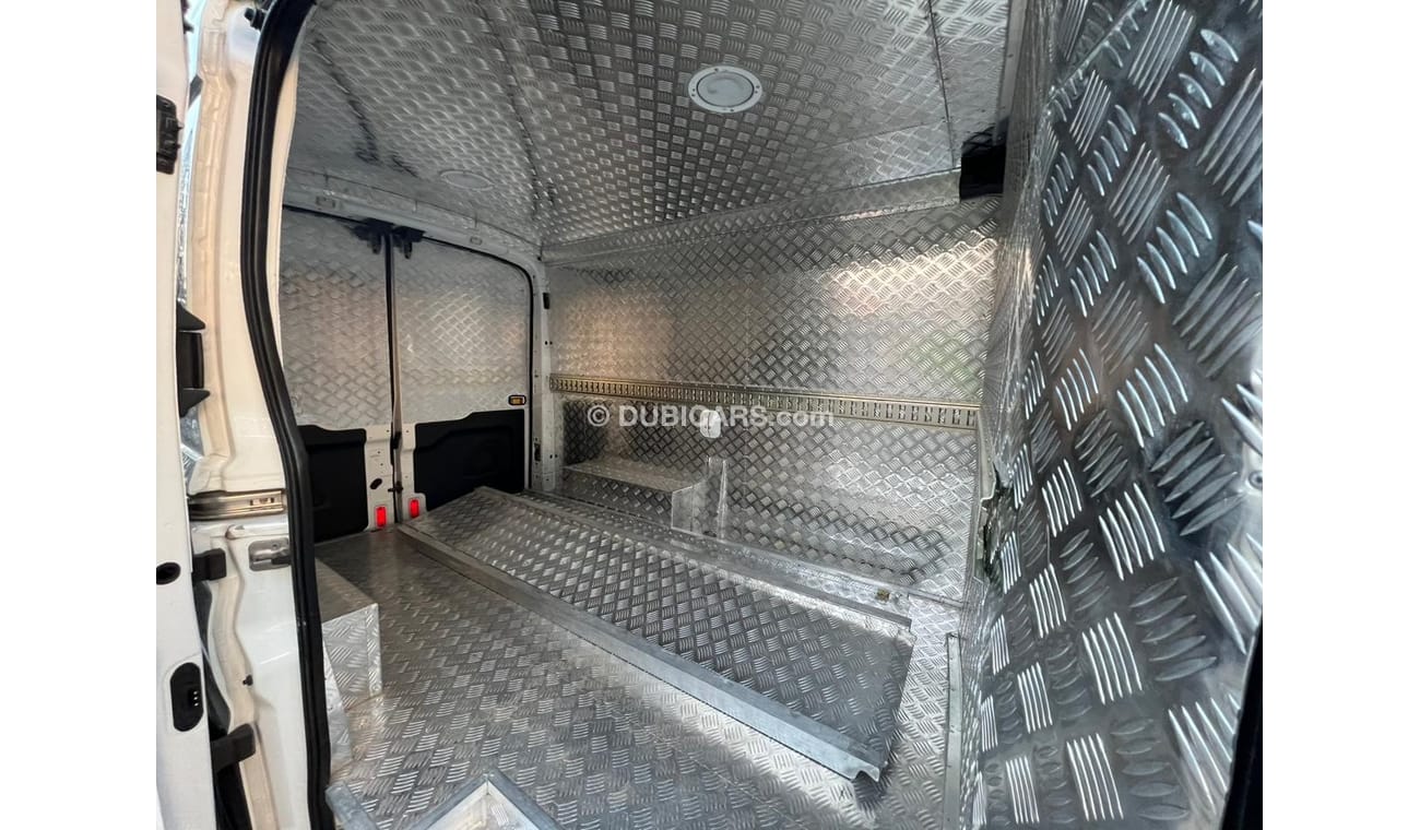 Ford Transit FORD TRANSIT 150 2017 V6 GCC FULL SERVICE HISTORY ORIGINAL PAINT