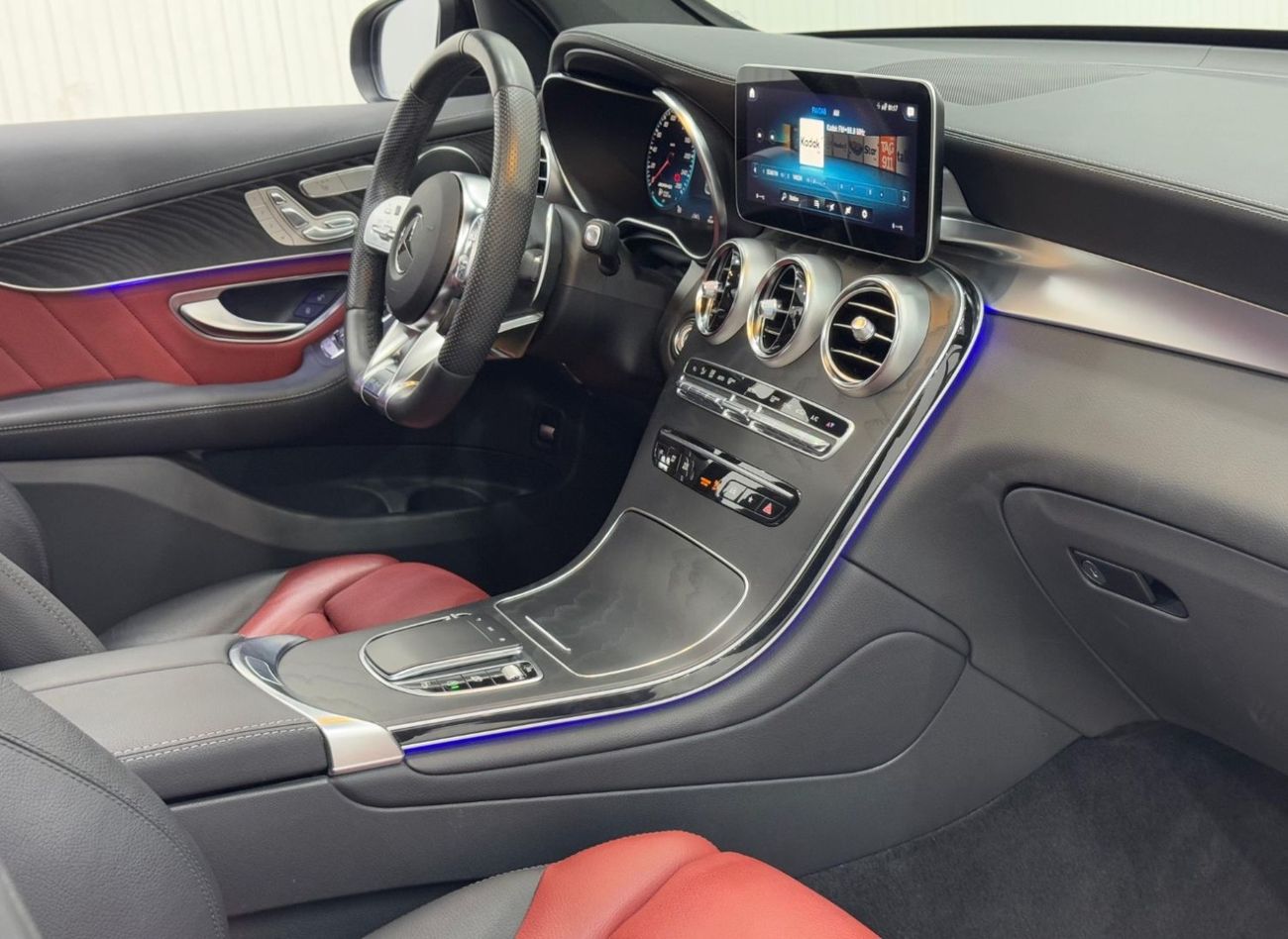 Mercedes-Benz GLC 43 AMG 4MATIC 2023 Mercedes-AMG GLC 43, Agency Warranty Till 11/27 + Service Package, Full Service History,