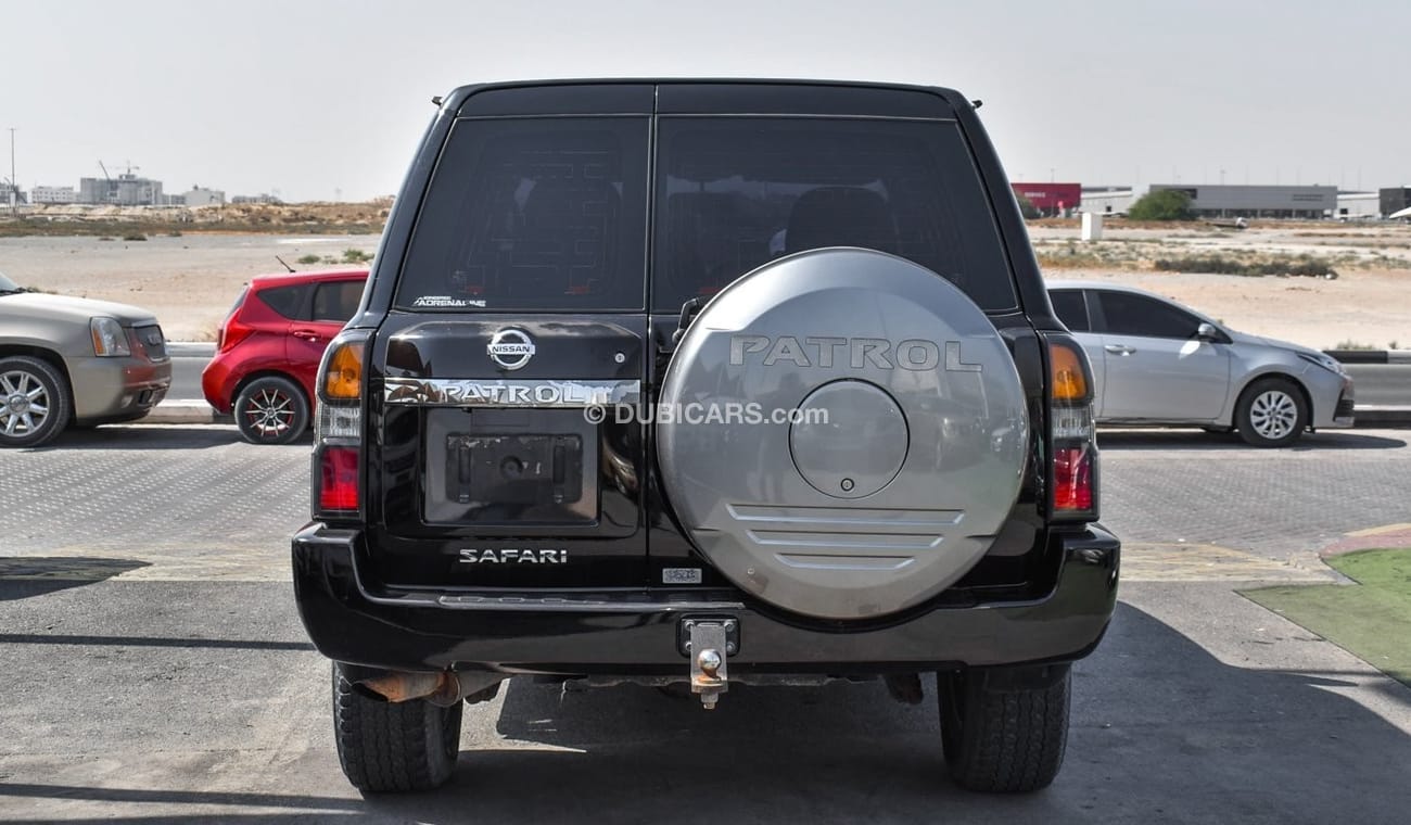 نيسان باترول سفاري