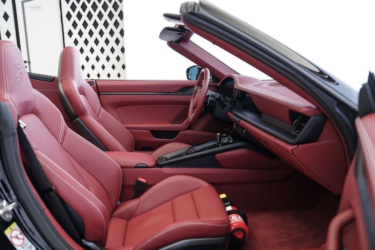 Porsche 911 Carrera GTS 3.0L (450 HP) Convertible