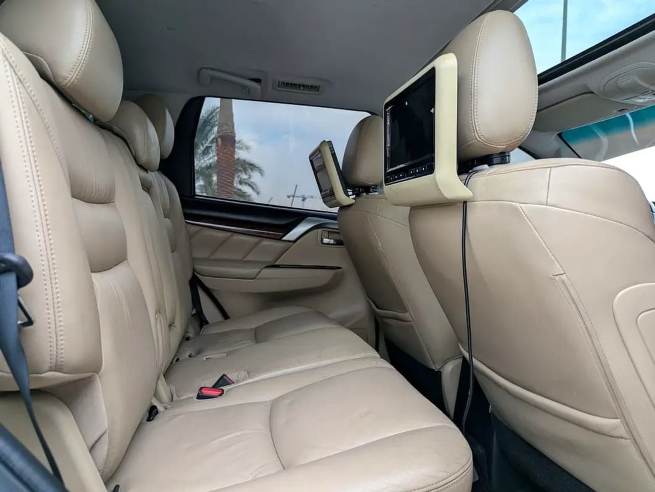 ميتسوبيشي مونتيرو سبورت GLS 4WD TOP LINE GCC IN EXCELLENT CONDITION