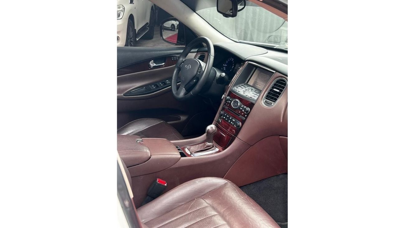 Infiniti QX50 Luxury