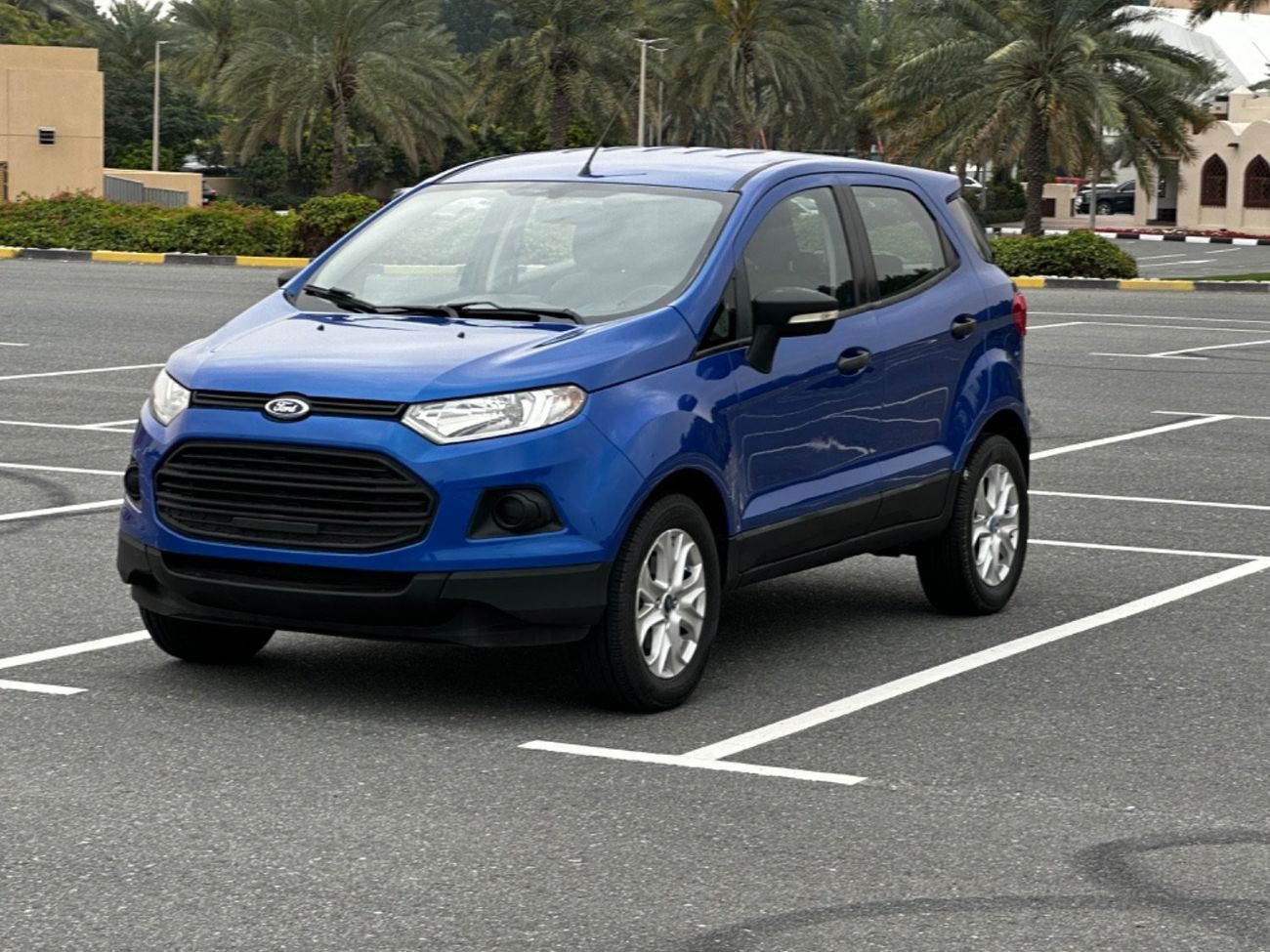 Ford EcoSport MODEL 2016 GCC CAR PERFECT CONDITION INSIDE AND OUTSIDE