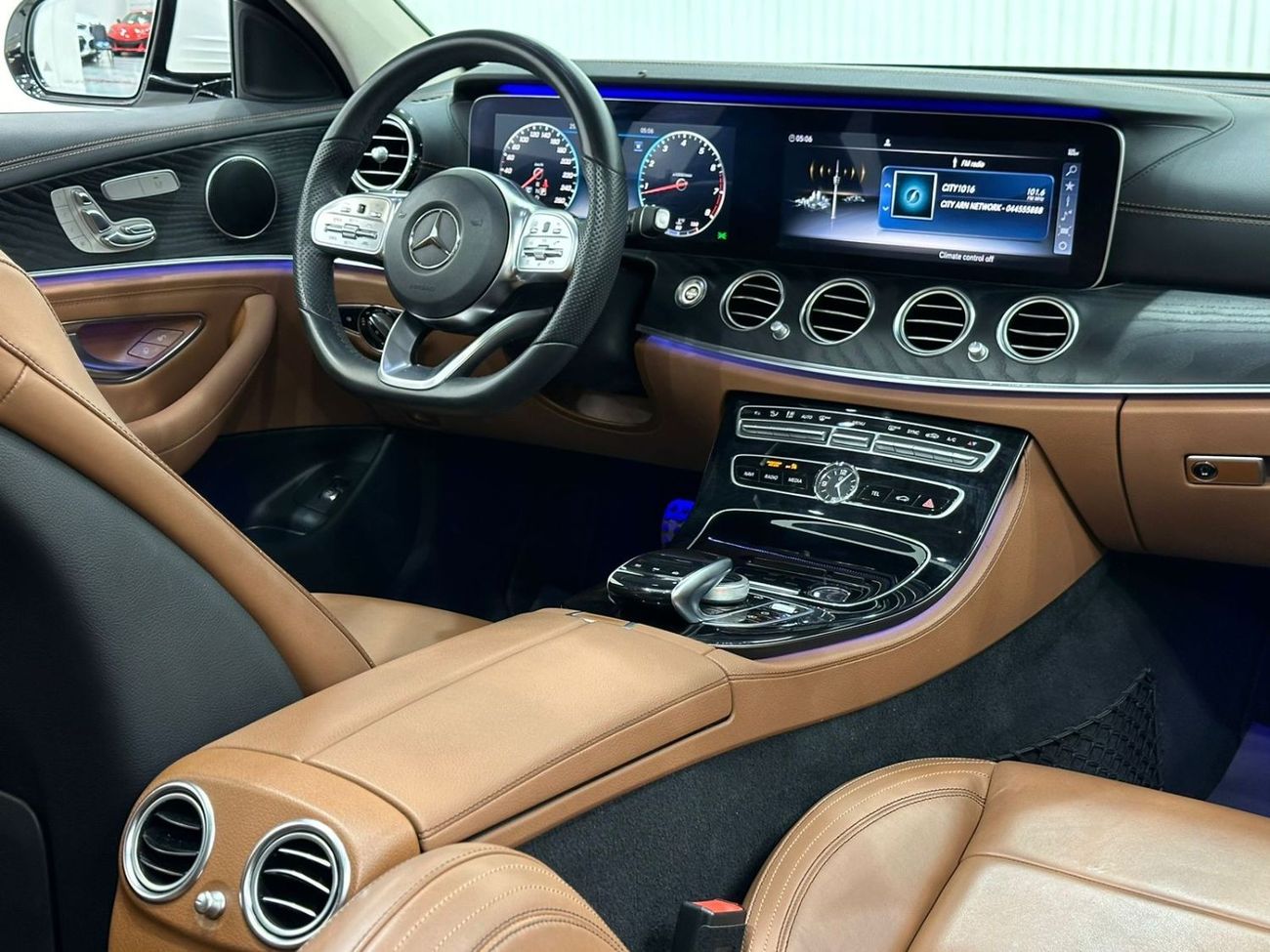 مرسيدس بنز E300 2019 Mercedes Benz E300 AMG, July 2024 Mercedes Warranty, Full Options, GCC