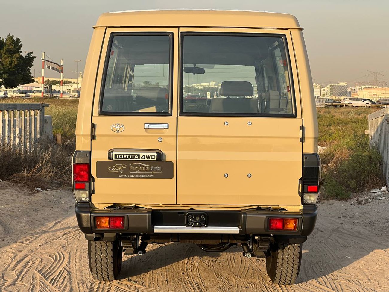تويوتا لاند كروزر 70 3 DOOR LC78 2.8L DSL A/T // 2025 // STANDARD OPTION WITH MANUAL WINDOWS // SPECIAL OFFER // BY FORMU