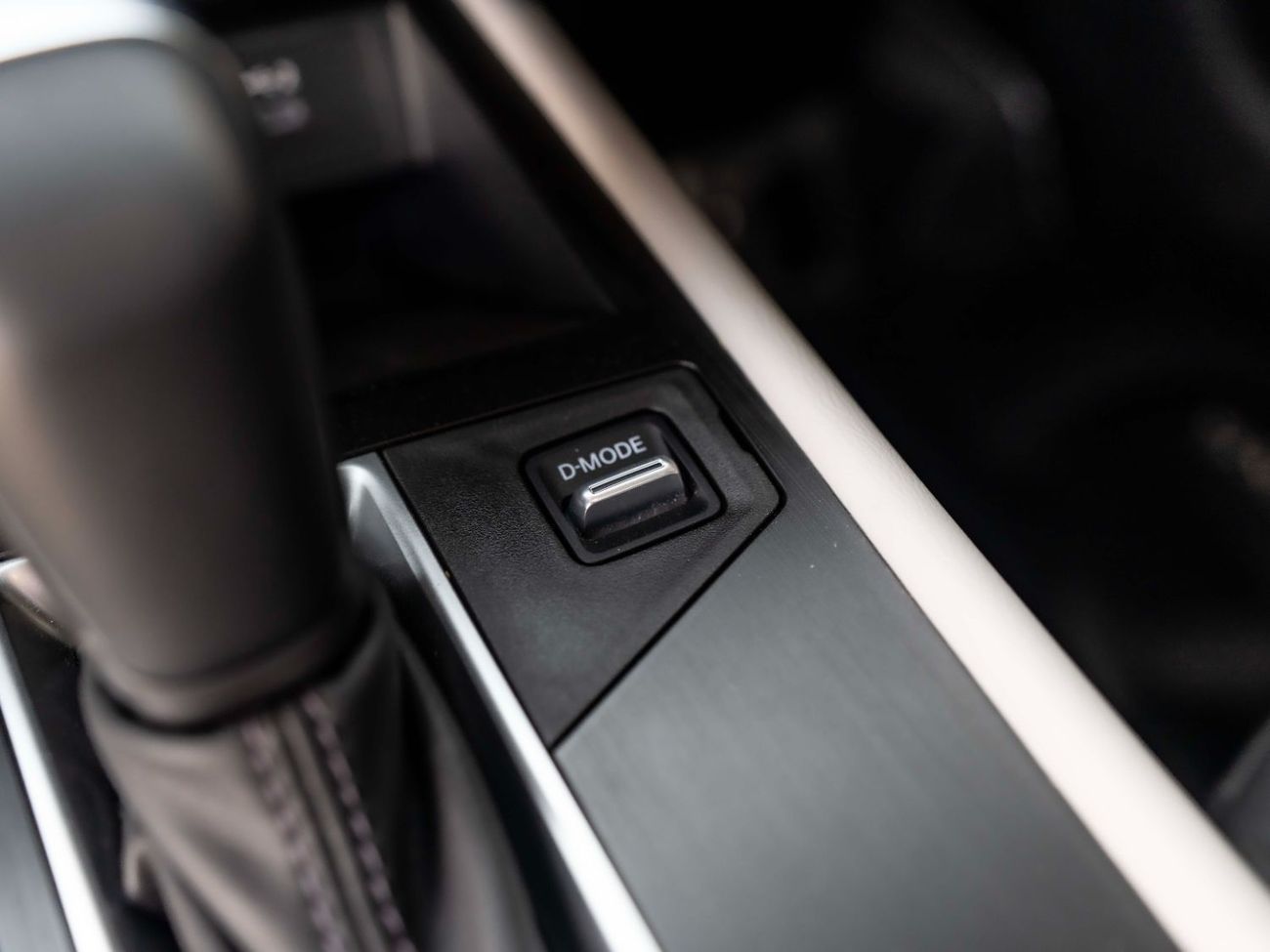 نيسان كيكس SL 1.6L