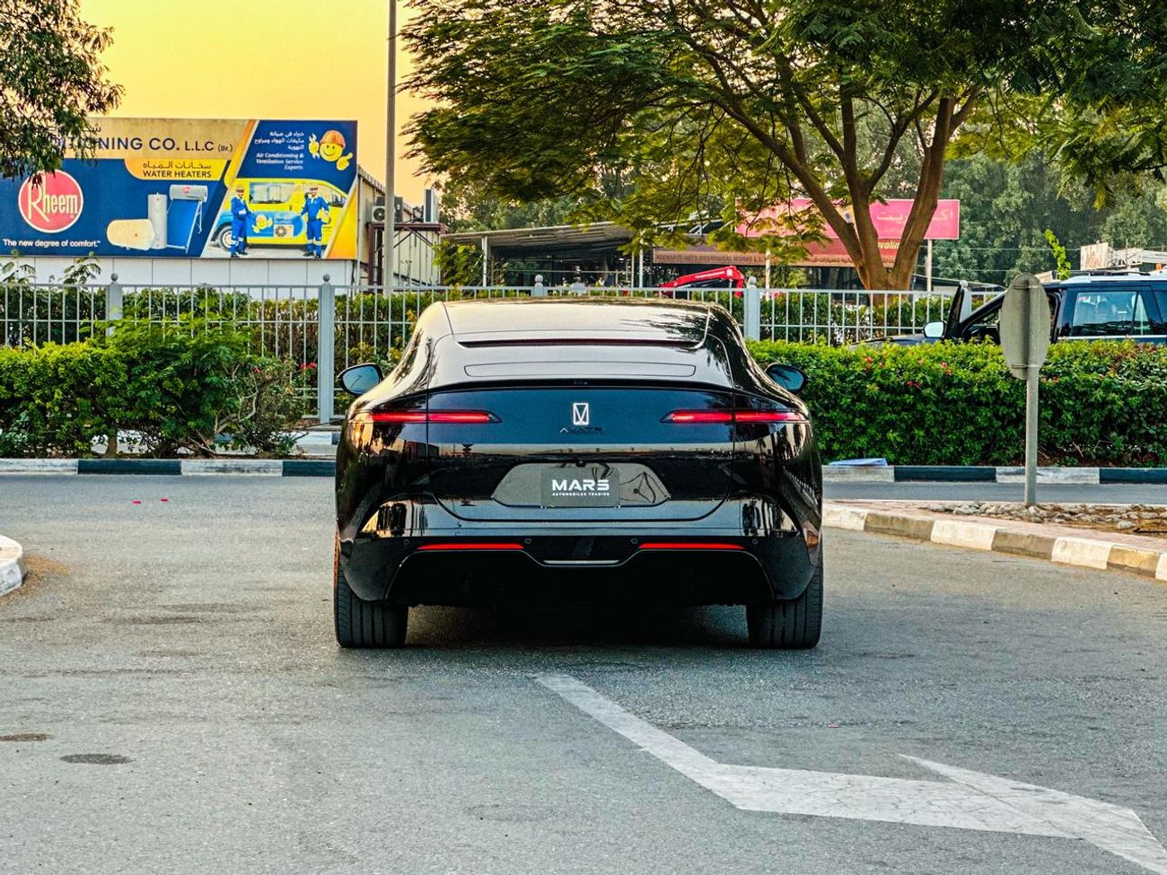 Avatr 12 2024 AVATR 12 Performance AWD | 94.5 kWh | 578 Hp | Range (700 Km) | Law Mileage (44,000 Km) | Warra