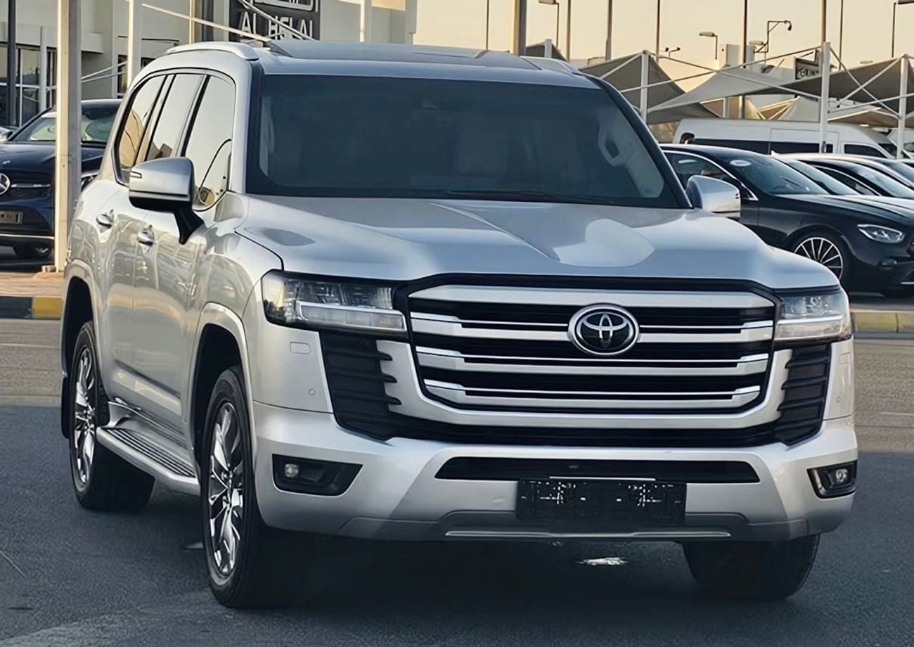 Toyota Land Cruiser 2022 MODEL GXR V6 4.0L Engine Full Option Very Clean and Perfect Condition