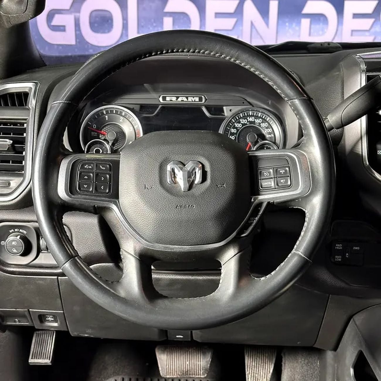 RAM 2500 Dodge Laramie 3500 Diesel V6