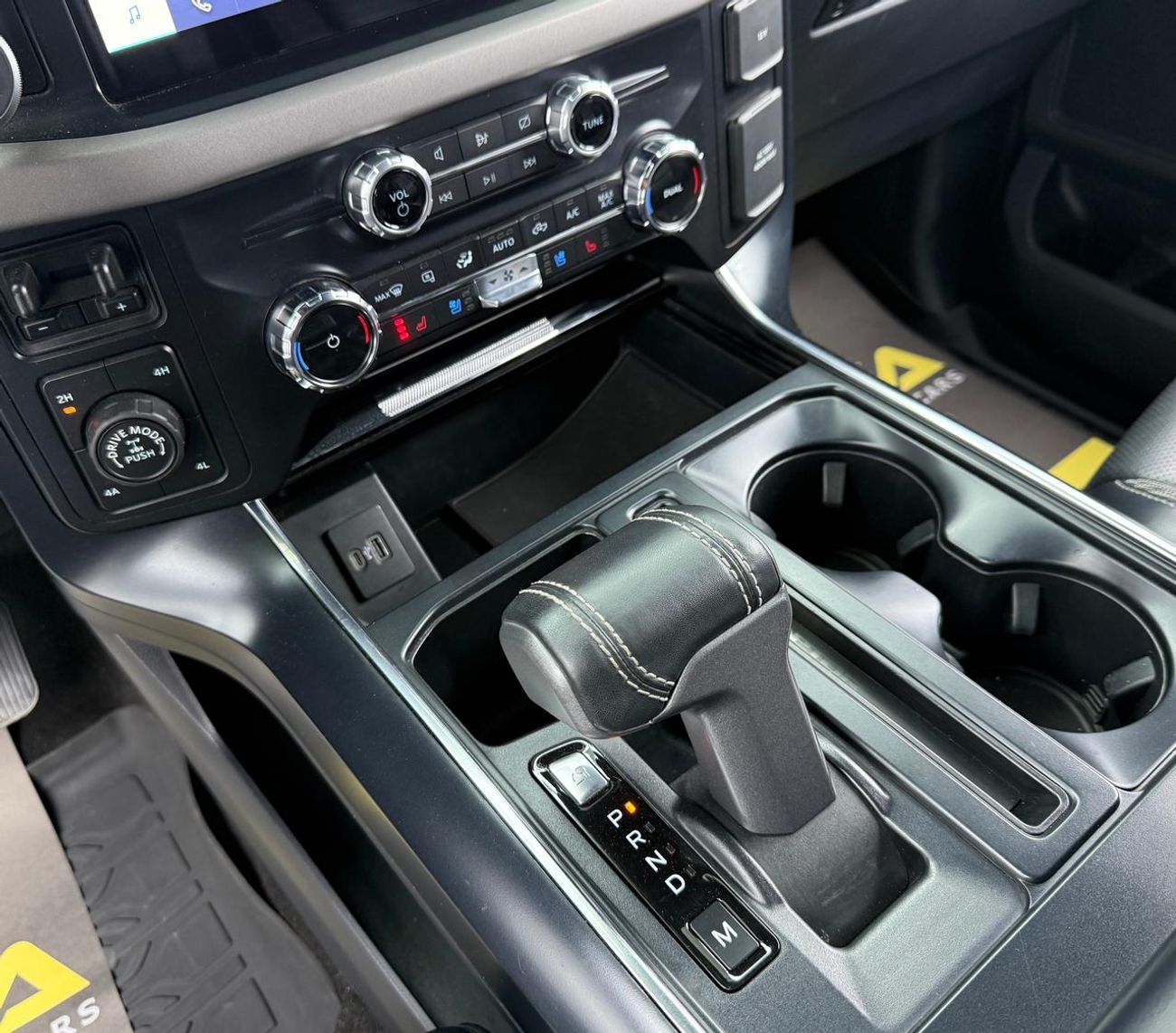 Ford F 150 Raptor 2022 Ford F-150 Raptor, Aug/2028 Ford Warranty + Service Package, Ford Full Service History, GCC