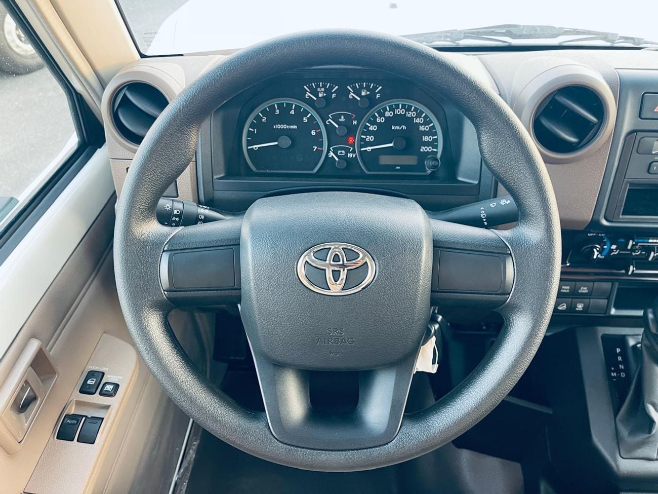 Toyota Land Cruiser 70