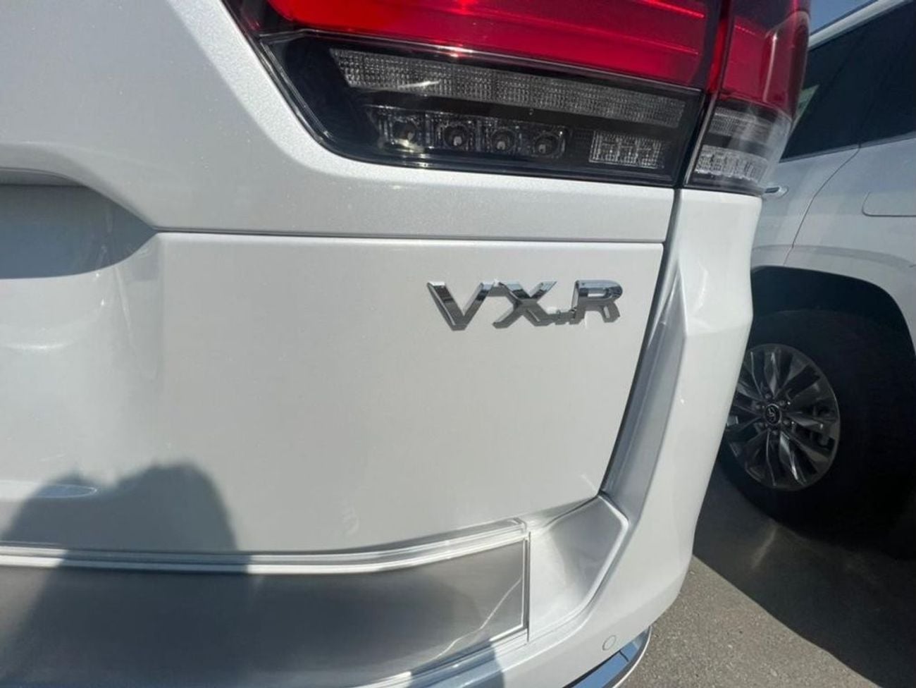 Toyota Land Cruiser Toyota Land Cruiser VXR 3.5L  Twin turbo