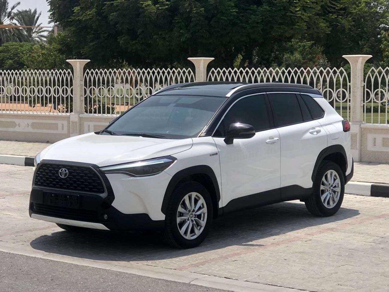 Toyota Corolla Cross 1.8L 2022 GCC (Hybrid) Full option