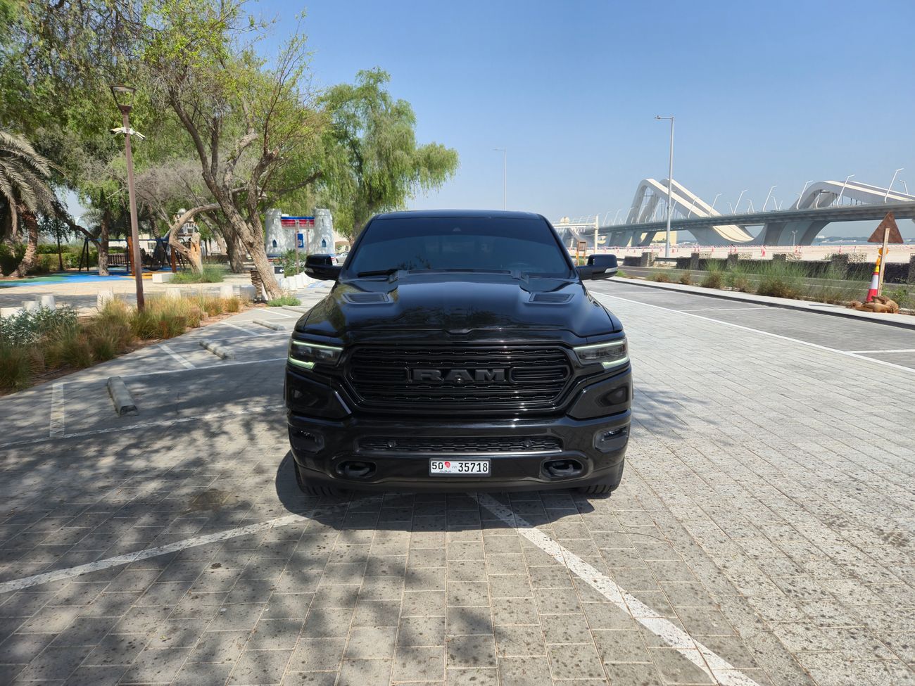 RAM 1500 Limited Night Edition