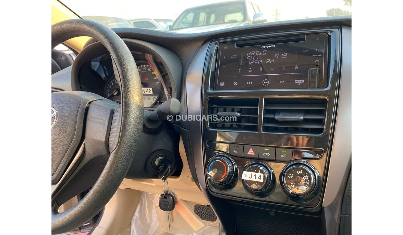 تويوتا يارس تويوتا يارس 1.3 لتر بنزين موديل 2021 لون رمادي أتوماتيكي