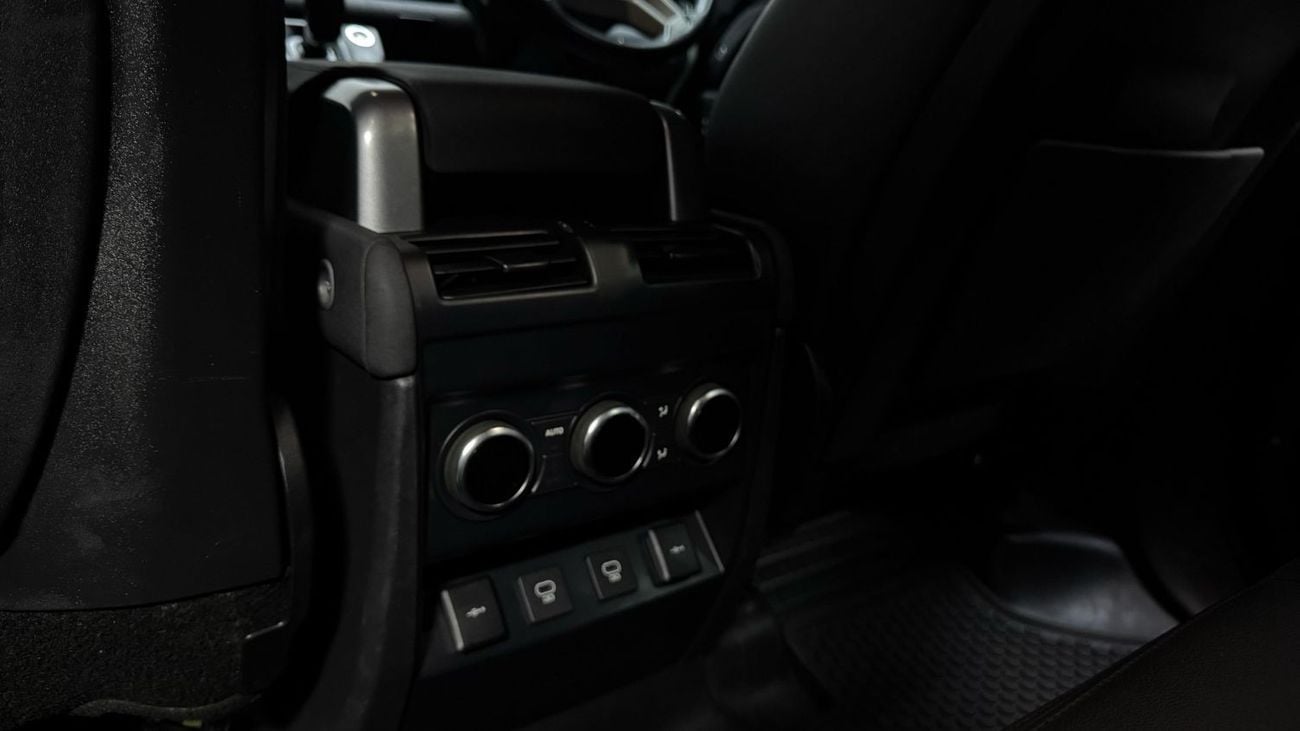 Land Rover Defender DIESEL ,RIGHT HAND DRIVE