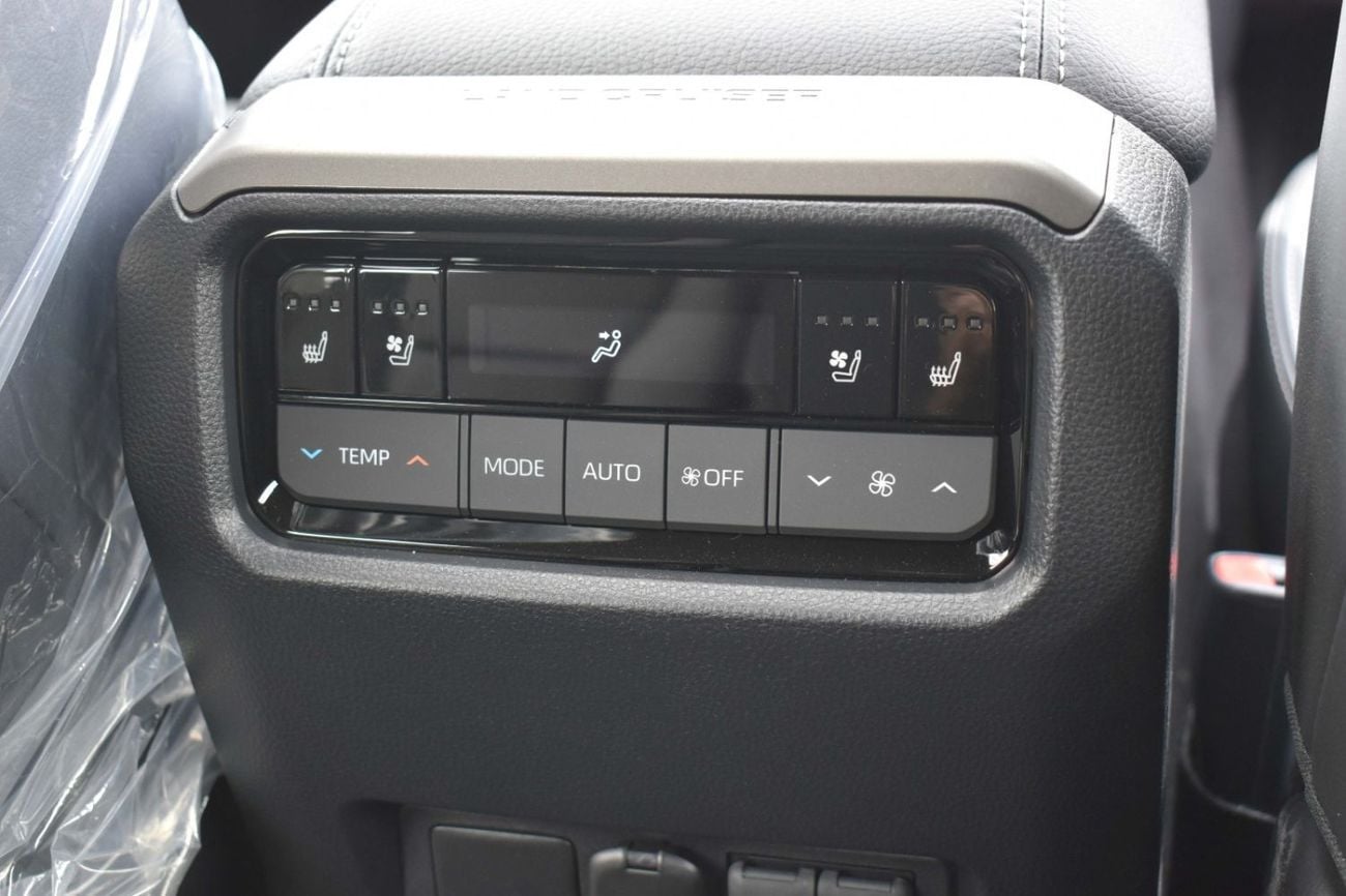 تويوتا برادو Adventure Dual Tone 2.4T