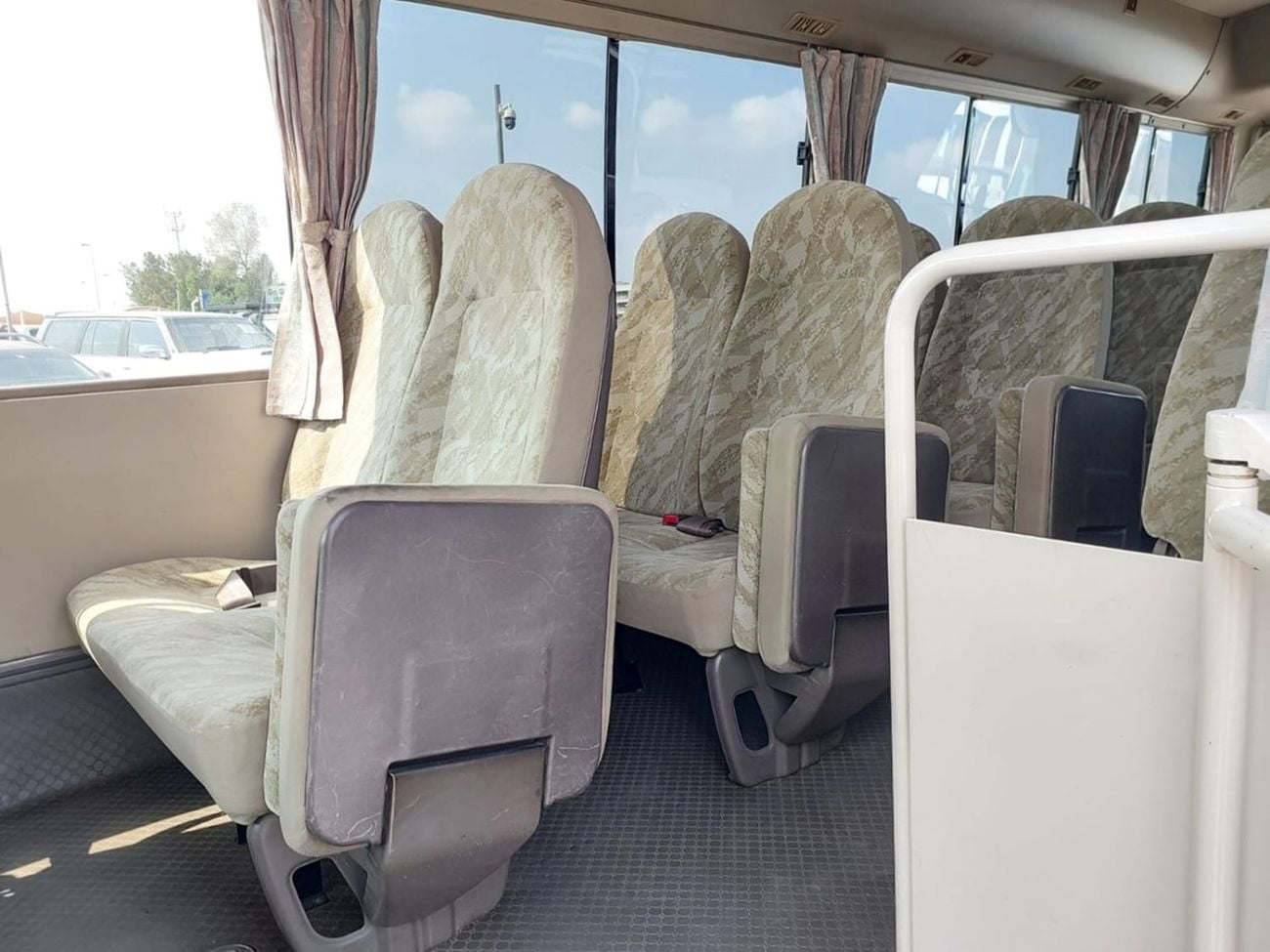 ميتسوبيشي روزا (RAMADAN OFFER) MITSUBISHI ROSA BUS RHD 2004 MODEL 4.9 L DIESEL MANUAL(PM00020)