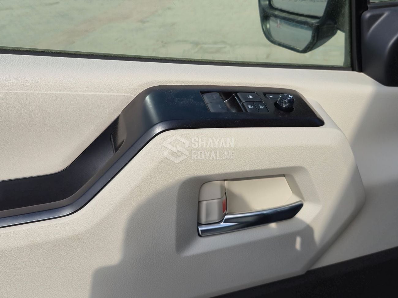تويوتا هاياس GL 3.5L PETROL V6 GL AT 13-SEATS RWD 2026MY