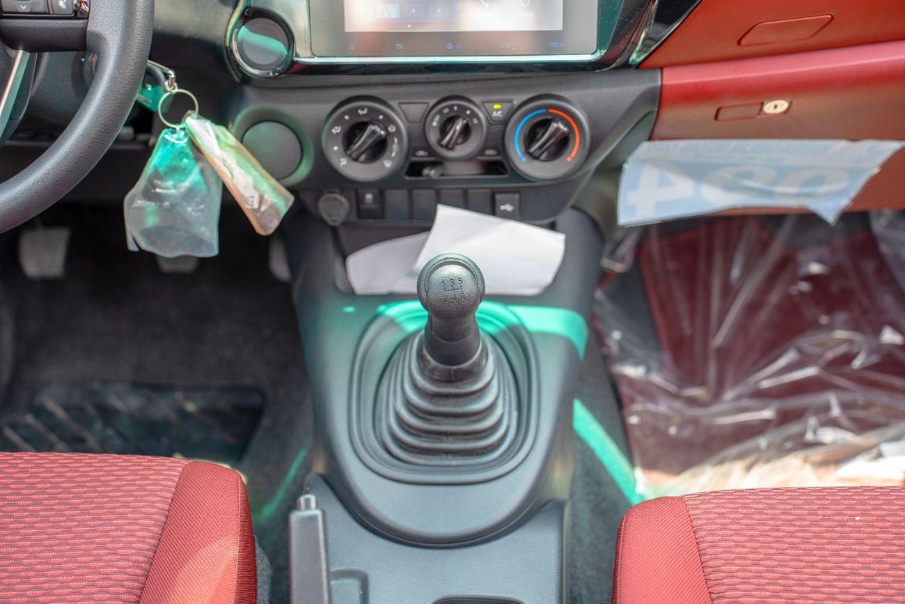 تويوتا هيلوكس GL Short 2.7L